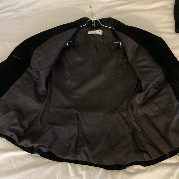 CHRISTIAN DIOR Vintage Velvet 2-piece Skirt Suit with Peplum Jacket - Picture 11 of 16